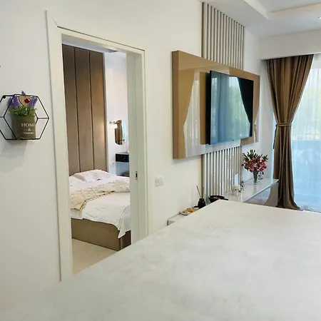 Amely 305 By Wave Apartment